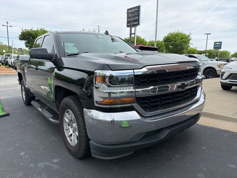 Used 2018 Chevrolet Silverado 1500 LT image 1