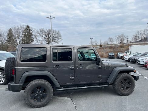 Used 2017 Jeep Wrangler Unlimited Sport image 4