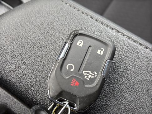 Used 2019 Chevrolet Silverado 1500 LT w/ All-Star Edition image 34