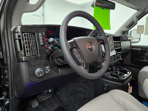 New 2024 GMC Savana 2500 image 21