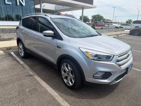 Used 2019 Ford Escape Titanium w/ U9j03 - Titanium Tow Package AWD/4WD image 1