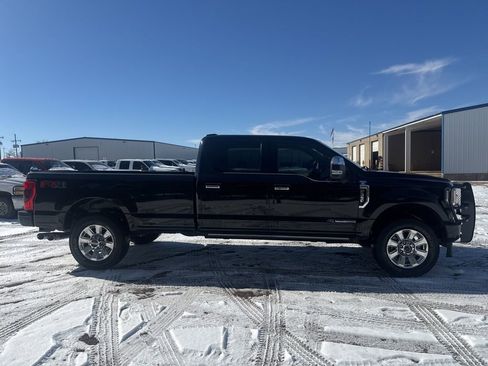 Used 2022 Ford F350 Platinum w/ FX4 Off-Road Package image 7