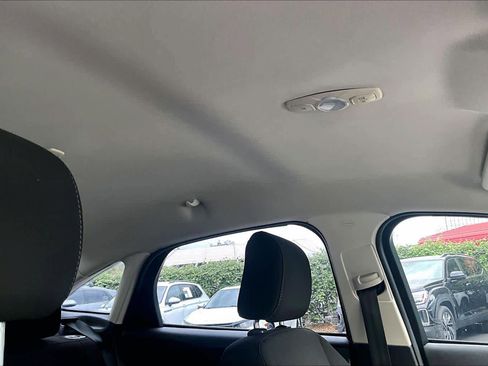 Used 2016 Ford Focus SE image 14