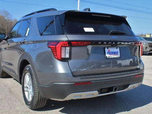 New 2026 Ford Explorer Active w/ Active Comfort Package RWD image 9