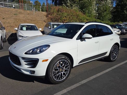 Used 2017 Porsche Macan S w/ Premium Package Plus AWD/4WD image 3