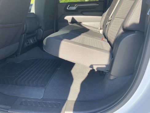 Used 2025 Chevrolet Silverado 3500 LT w/ Safety Package AWD/4WD image 17