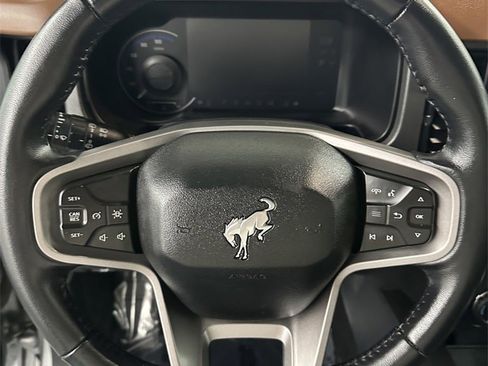 Used 2024 Ford Bronco Outer Banks image 16