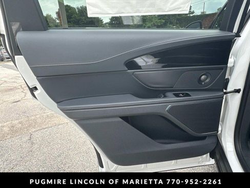 New 2025 Lincoln Nautilus Premier w/ Equipment Group 102A image 22