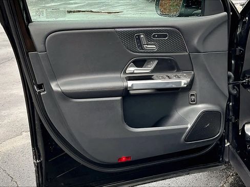Certified 2025 Mercedes-Benz GLB 250 GLB 250 image 22