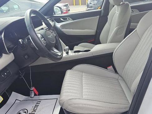 Used 2023 Genesis G70 2.0T w/ Sport Prestige Package image 5