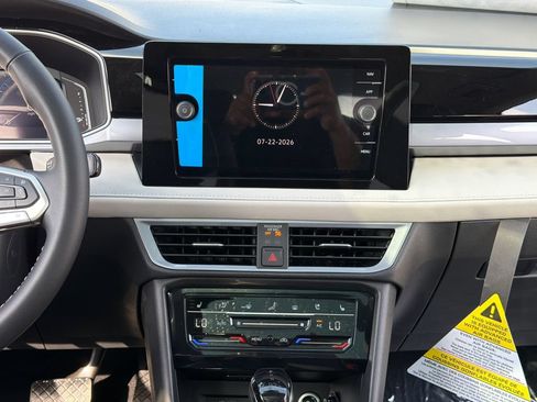 New 2026 Volkswagen Taos SEL AWD/4WD image 8