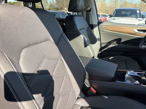 New 2026 Volkswagen Atlas SE FWD image 20