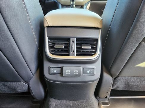 Used 2020 Subaru Outback Limited w/ Popular Package #2 image 23