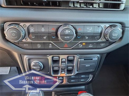 New 2026 Jeep Gladiator Mojave w/ Safety Group image 30