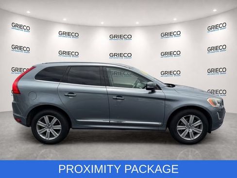 Used 2016 Volvo XC60 T6 w/ Proximity Package AWD/4WD image 8