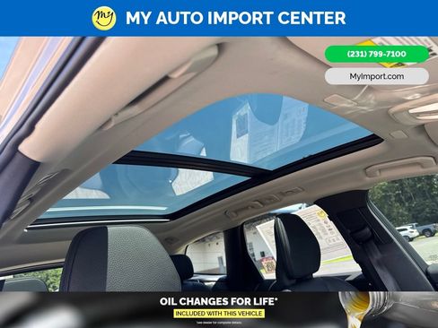 Used 2023 Volvo XC60 B5 Plus AWD/4WD image 31