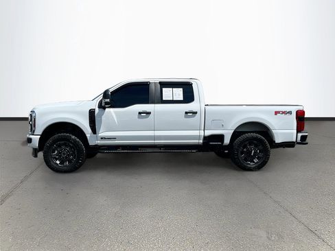 Used 2024 Ford F250 XL w/ STX Appearance Package AWD/4WD image 4