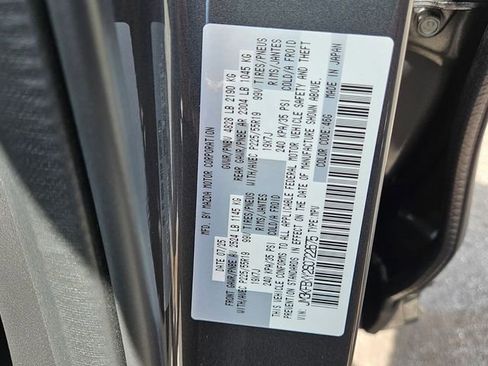 New 2025 MAZDA CX-5 Signature image 25