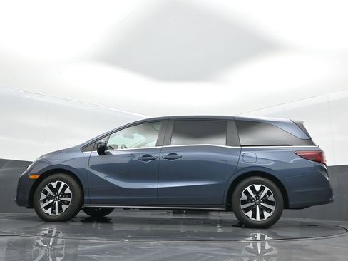 Certified 2025 Honda Odyssey EX-L image 14