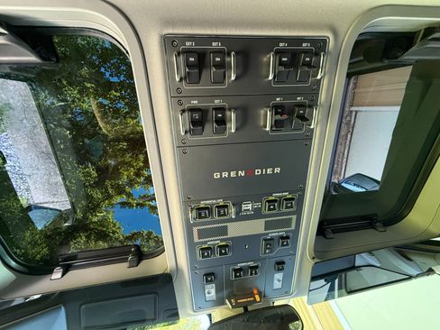 Used 2024 INEOS Grenadier AWD/4WD image 42