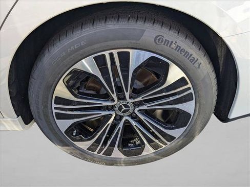 New 2025 Mercedes-Benz E 350 4MATIC Sedan image 9