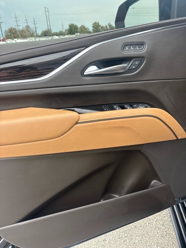 Used 2023 Cadillac Escalade Sport w/ Touring Package RWD image 10