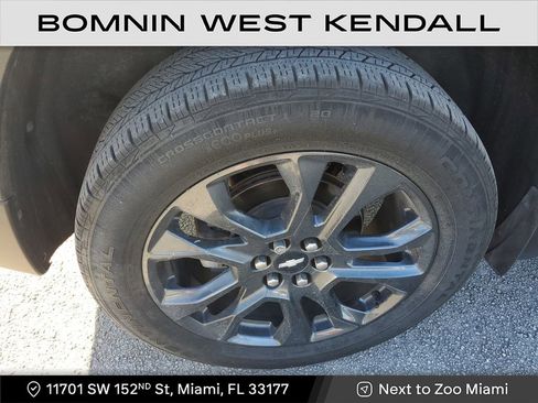 Used 2021 Chevrolet Traverse RS image 9