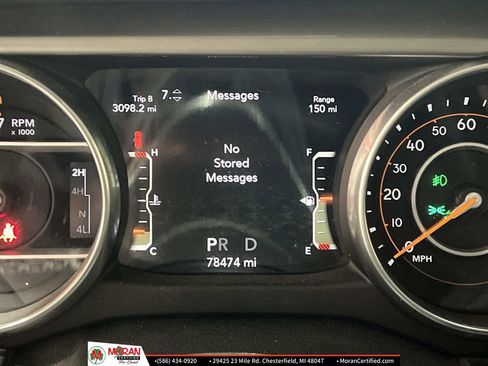 Used 2018 Jeep Wrangler Unlimited Sahara image 18