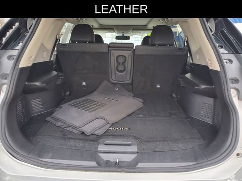 Used 2015 Nissan Rogue SL w/ SL Premium Package image 6