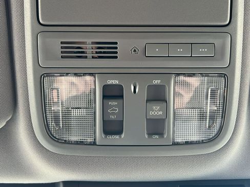 Used 2021 Honda CR-V EX-L image 30