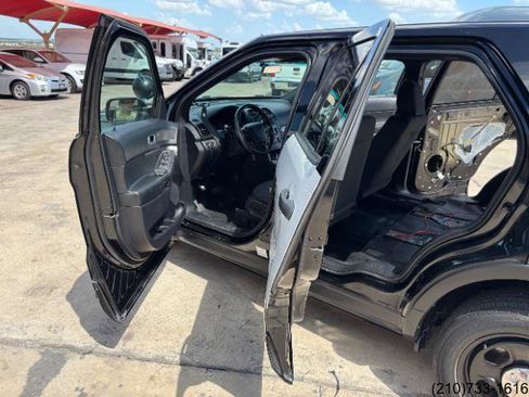 Used 2017 Ford Explorer 4WD Police Interceptor image 13