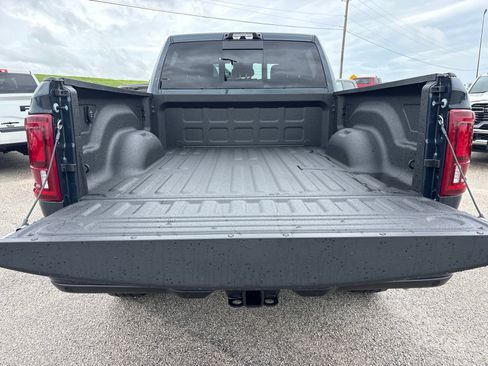 New 2026 RAM 2500 Laramie w/ Night Edition AWD/4WD image 32