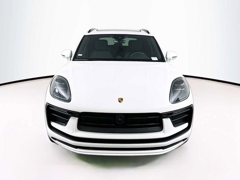 New 2026 Porsche Macan AWD/4WD image 6