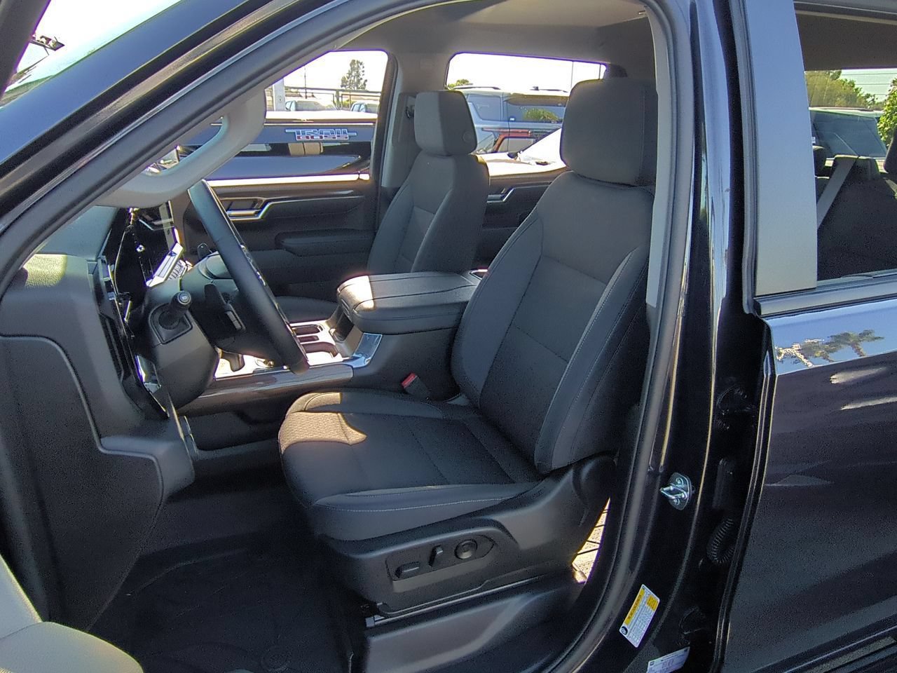 Used 2024 Chevrolet Silverado 1500 LT w/ Protection Package AWD/4WD image 19