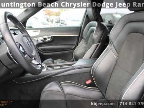 Used 2019 Volvo XC90 T8 R-Design w/ Advanced Package image 28