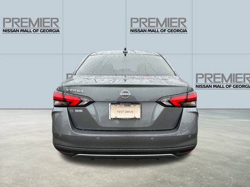 New 2025 Nissan Kicks SR image 6