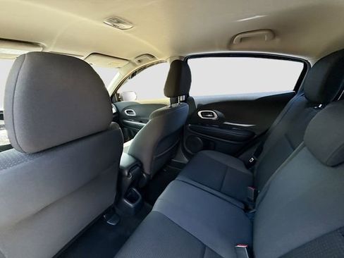 Used 2019 Honda HR-V LX image 23