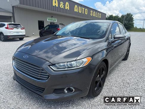Used 2016 Ford Fusion SE FWD image 1