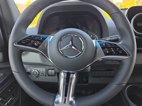 New 2026 Mercedes-Benz Sprinter 2500 image 18