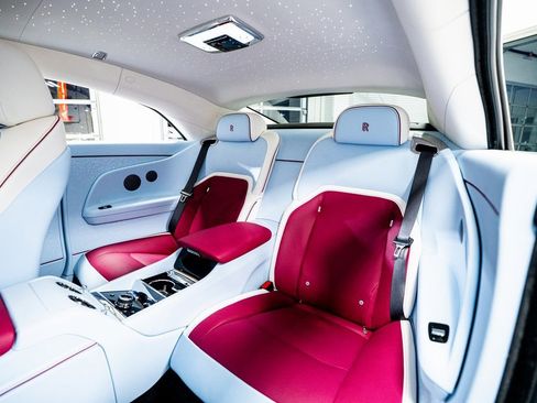 Used 2024 Rolls-Royce Spectre w/ Spectre Launch Package image 68