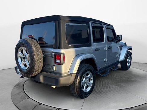 Used 2021 Jeep Wrangler Unlimited Sport AWD/4WD image 5