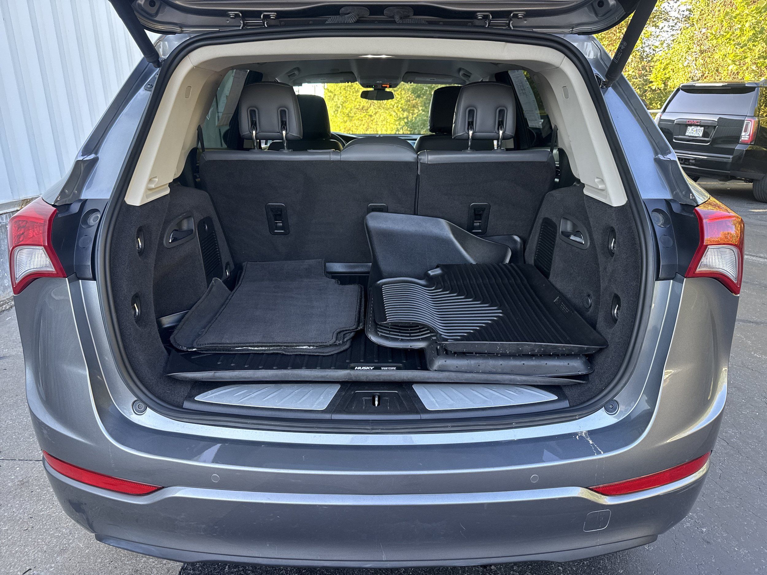 Used 2020 Buick Envision Essence AWD/4WD image 11