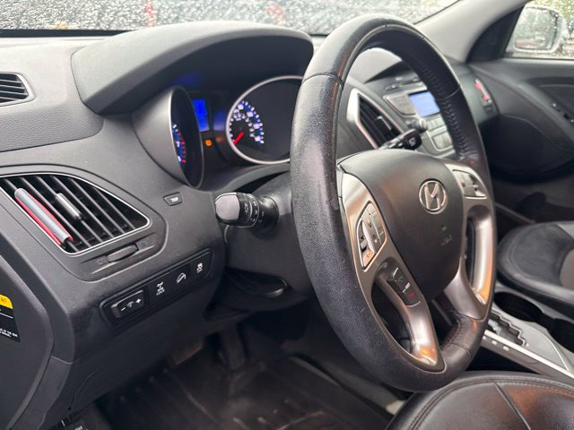 Used 2013 Hyundai Tucson GLS AWD/4WD image 16