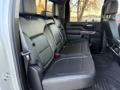 Used 2020 Chevrolet Silverado 2500 LTZ w/ LTZ Convenience Package image 15