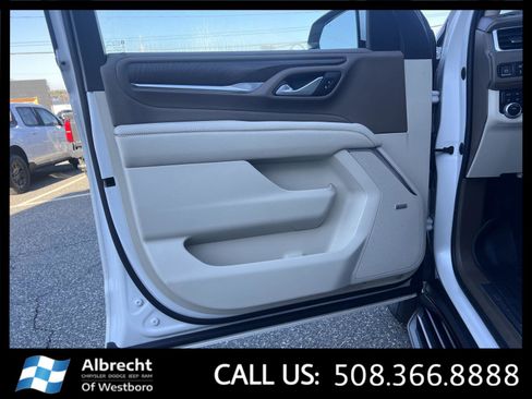 Used 2022 GMC Yukon Denali AWD/4WD image 11