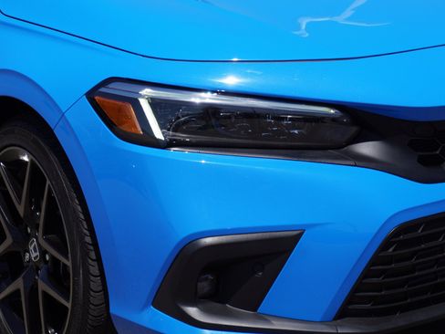 Used 2022 Honda Civic Sport Touring image 3