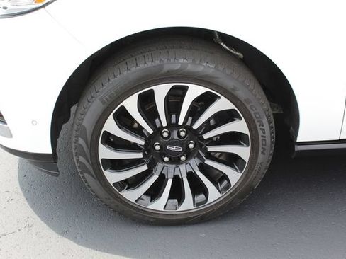 Certified 2023 Lincoln Navigator Black Label AWD/4WD image 13