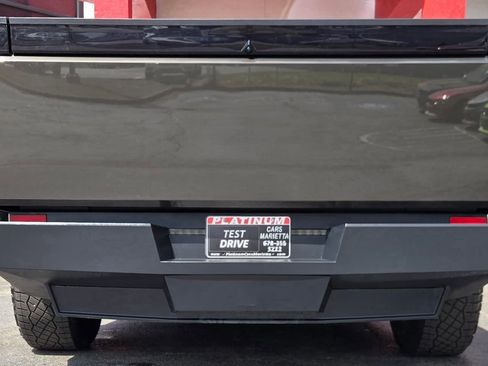 Used 2024 Tesla Cybertruck AWD Crew Cab image 8