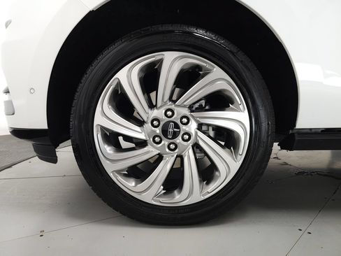 Used 2024 Lincoln Navigator Reserve AWD/4WD image 33