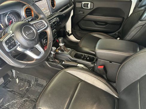 Used 2022 Jeep Gladiator Mojave w/ Trailer Tow Package AWD/4WD image 10
